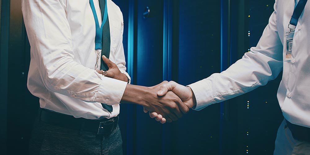 Hybrid Cloud Hosting Partnership with Managed Networks